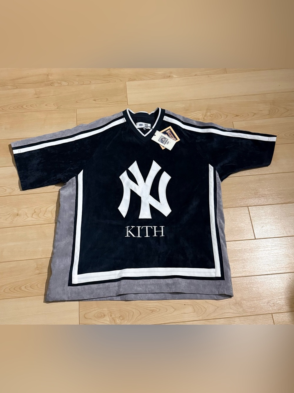Kith for the New York Yankees Derek Jeter Leon Shirt - Nocturnal